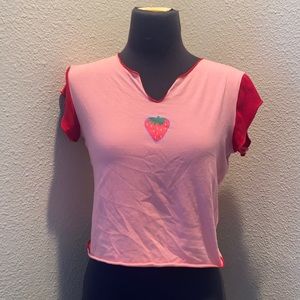 Lupsona y2k strawberry crop top